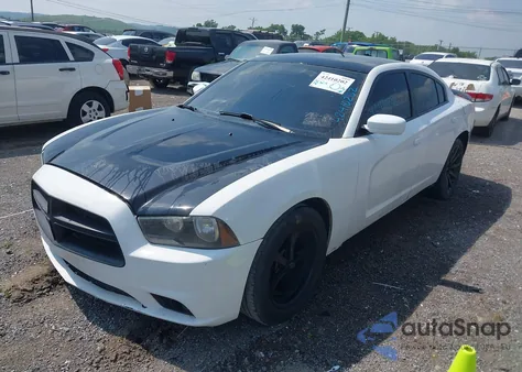 2012 Dodge Charger Police z USA, uszkodzony, nr VIN 2C3CDXAT2CH159772